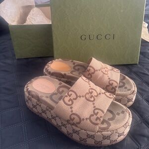 ✨ Authentic Gucci GG Canvas Platform Slides ✨